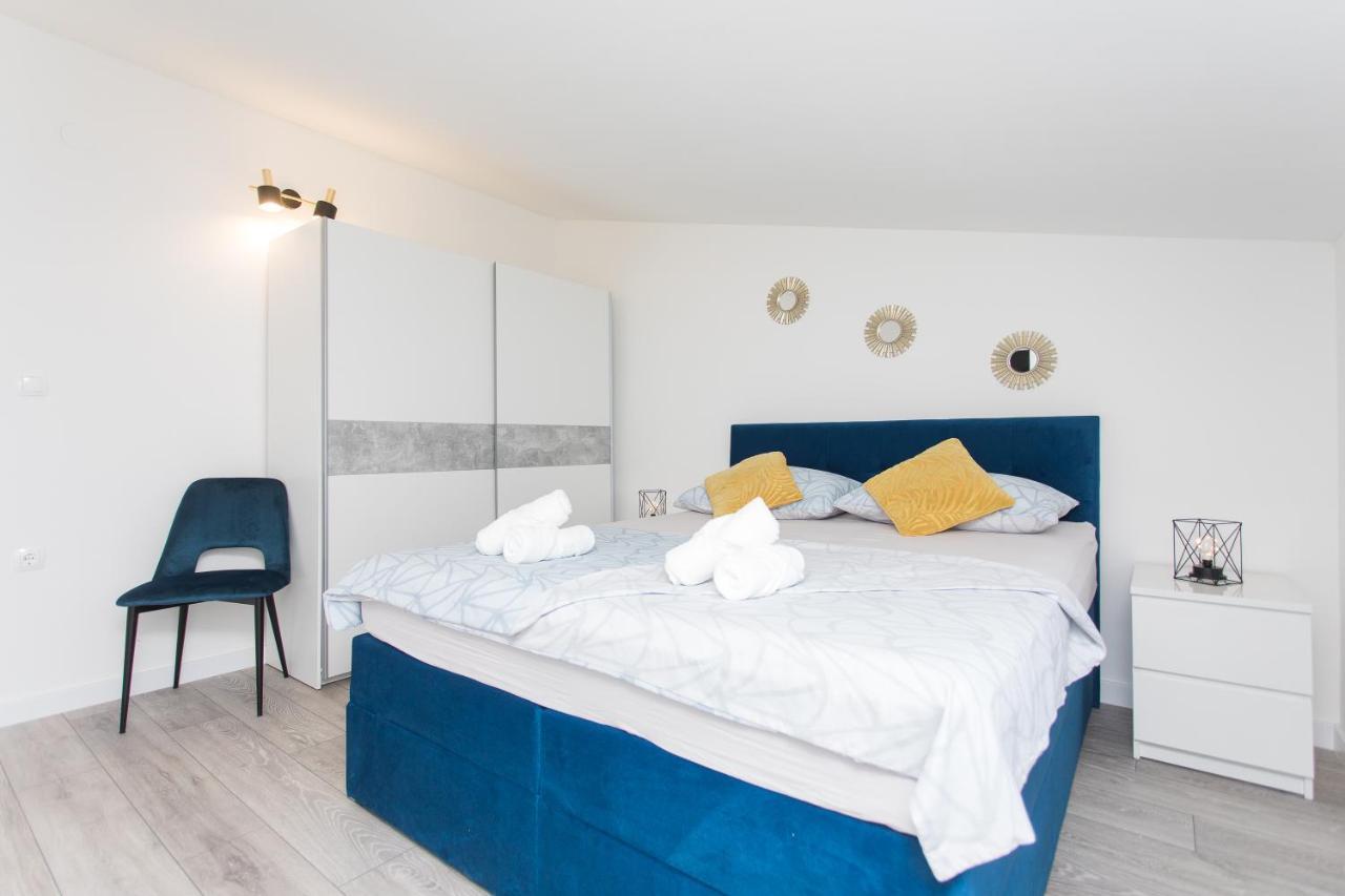 Apartment Gold Podstrana Esterno foto