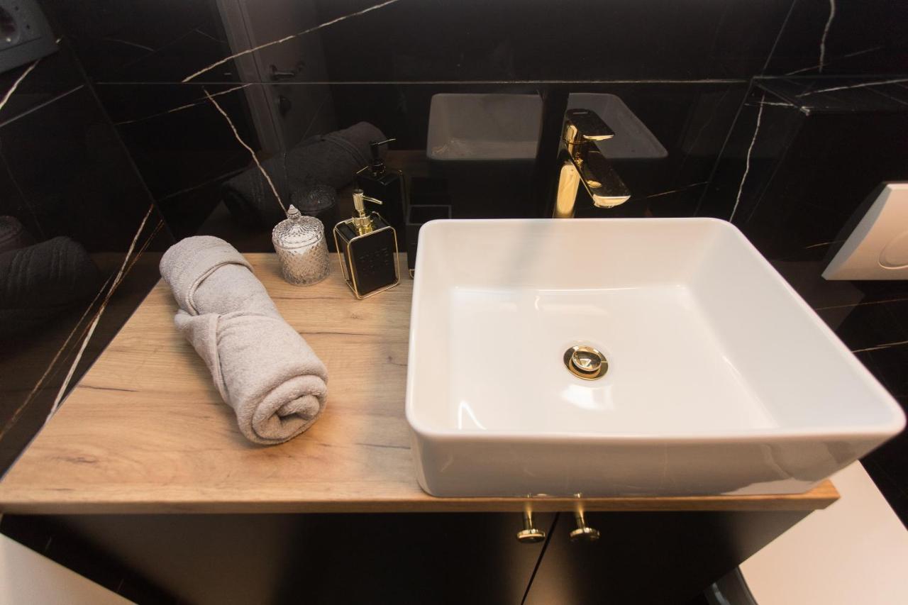 Apartment Gold Podstrana Esterno foto